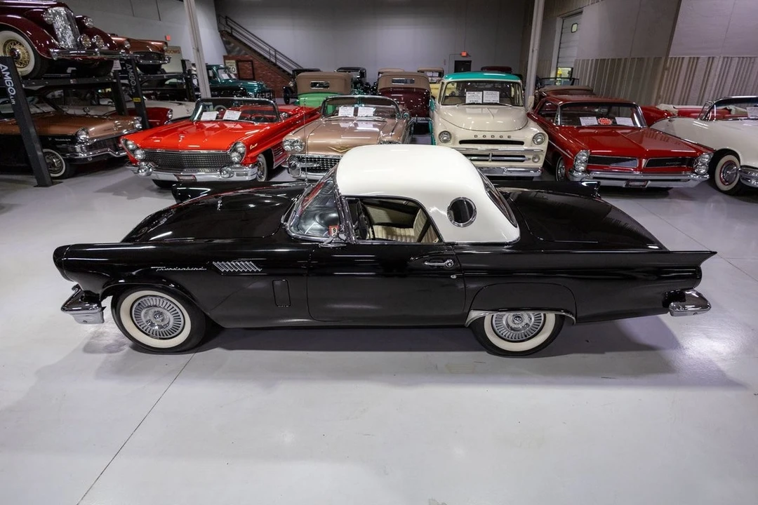 1957 Ford Thunderbird 1st Gen - Image 20 of 31