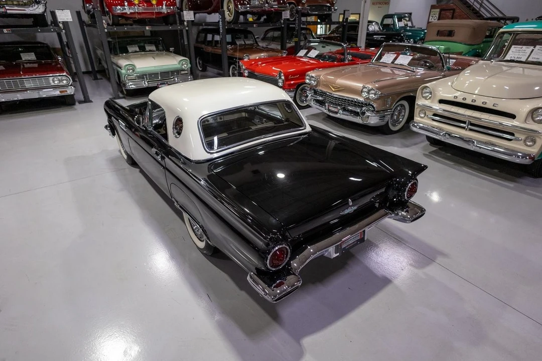 1957 Ford Thunderbird 1st Gen - Image 19 of 31