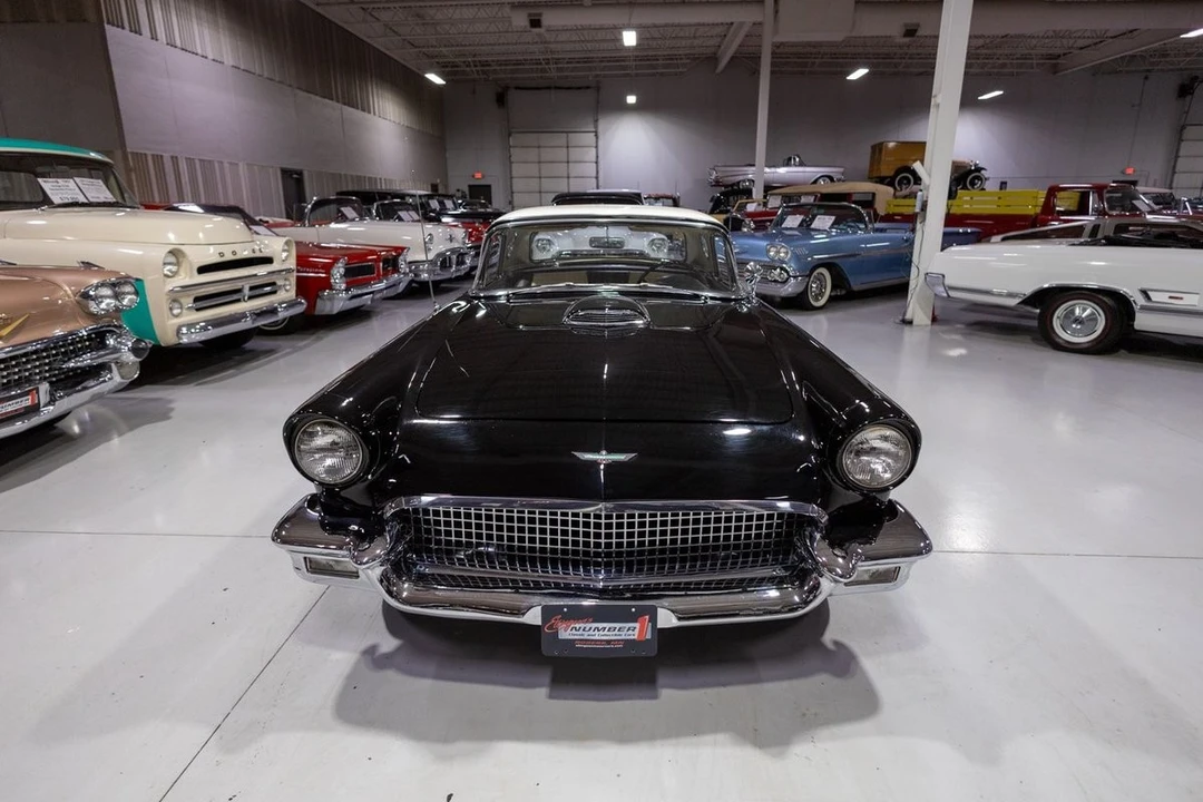 1957 Ford Thunderbird 1st Gen - Image 30 of 31