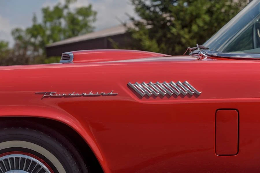 1957 Ford Thunderbird 1st Gen - Image 26 of 31