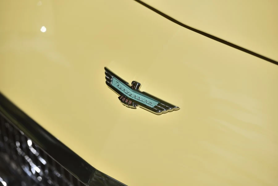 1957 Ford Thunderbird 1st Gen - Image 21 of 31