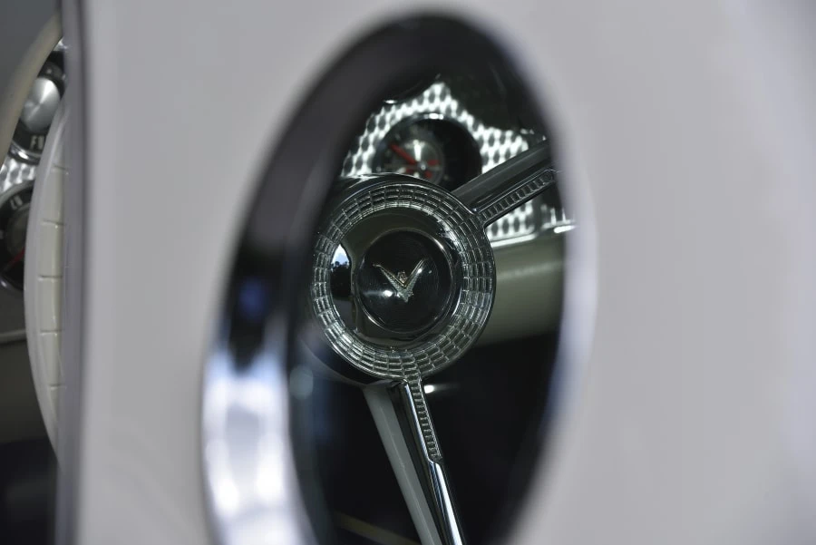 1957 Ford Thunderbird 1st Gen - Image 28 of 31