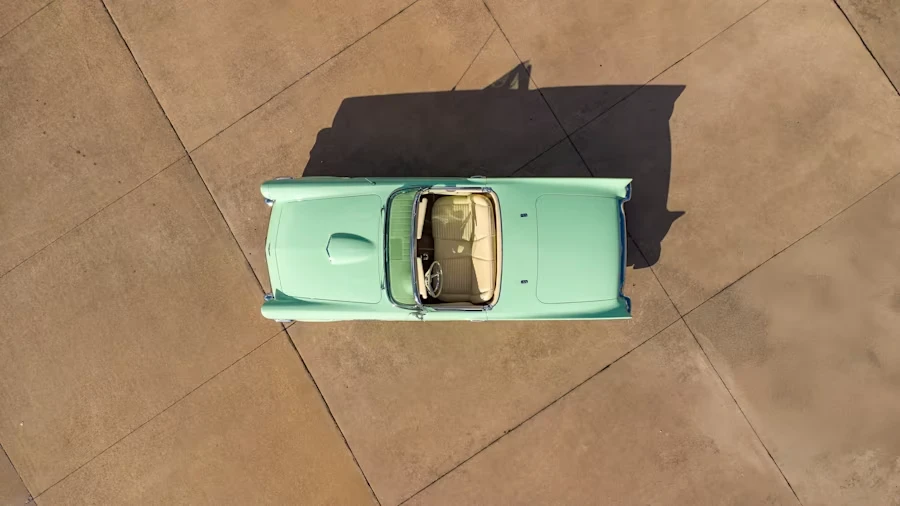 1957 Ford Thunderbird 1st Gen - Image 27 of 31