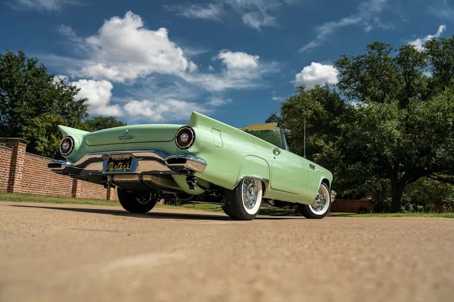 1957 Ford Thunderbird 1st Gen - Image 19 of 31