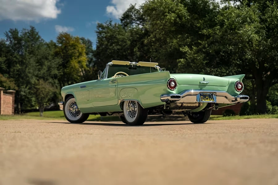 1957 Ford Thunderbird 1st Gen - Image 21 of 31