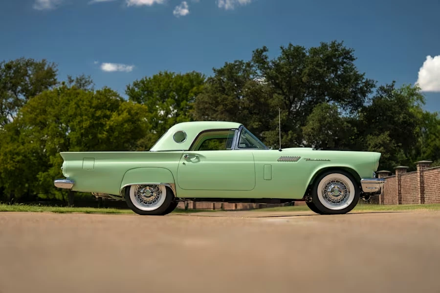 1957 Ford Thunderbird 1st Gen - Image 17 of 31