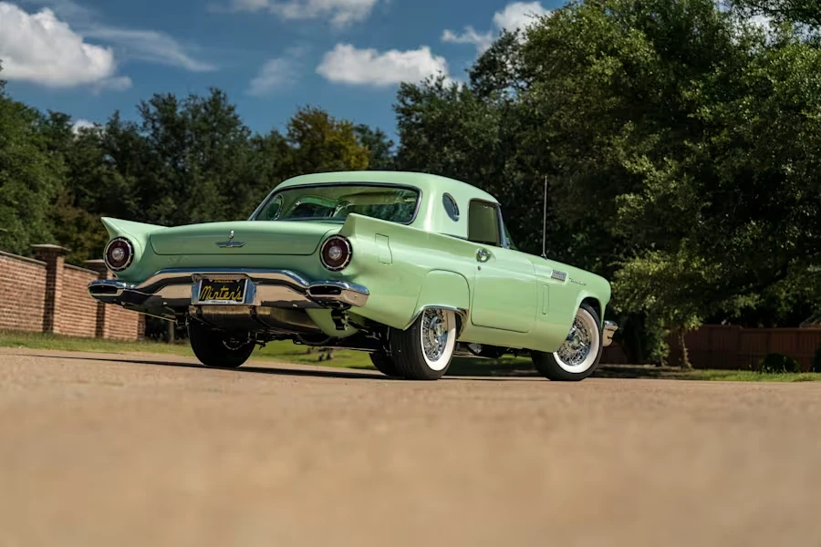 1957 Ford Thunderbird 1st Gen - Image 25 of 31