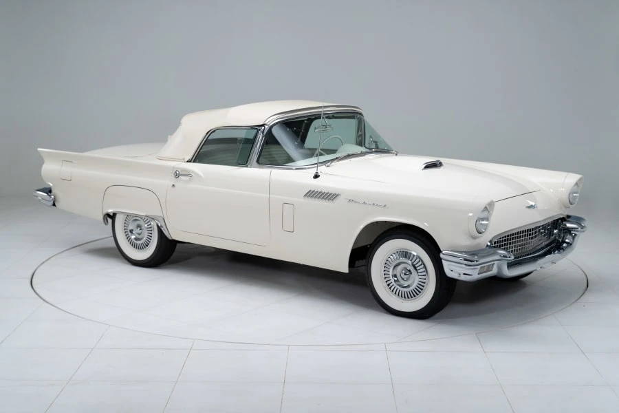 1957 Ford Thunderbird 1st Gen - Image 23 of 31