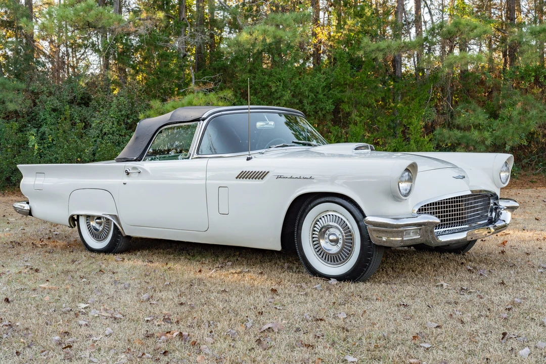 1957 Ford Thunderbird 1st Gen - Image 9 of 31