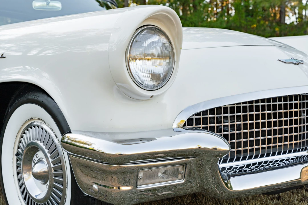 1957 Ford Thunderbird 1st Gen - Image 16 of 31
