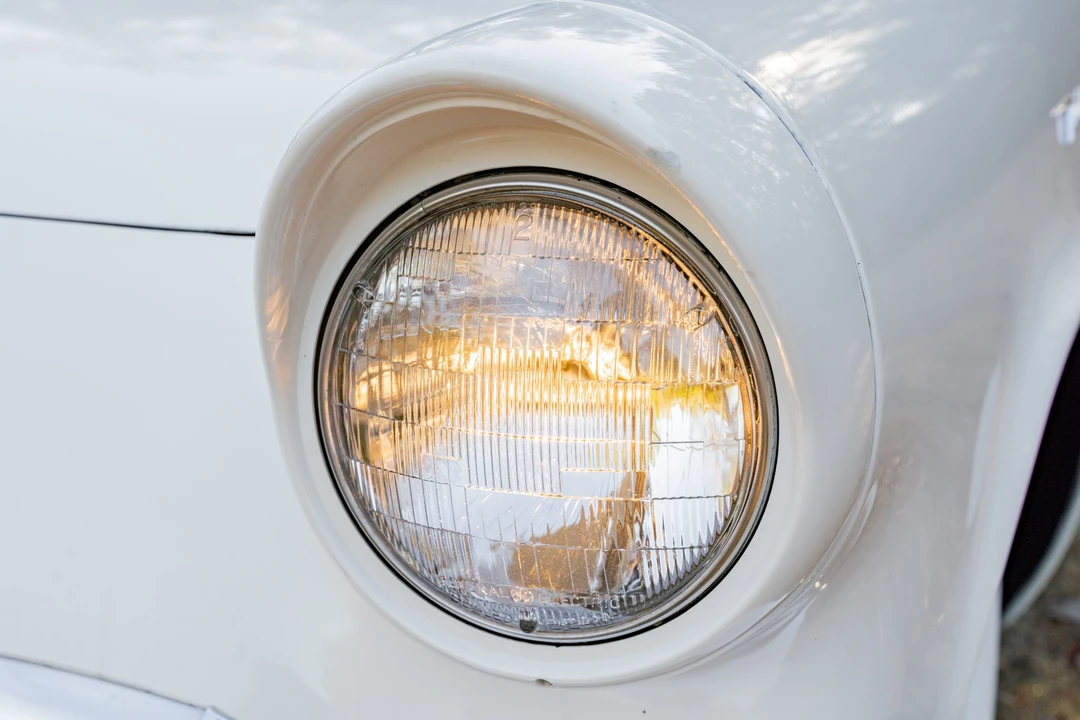 1957 Ford Thunderbird 1st Gen - Image 19 of 31