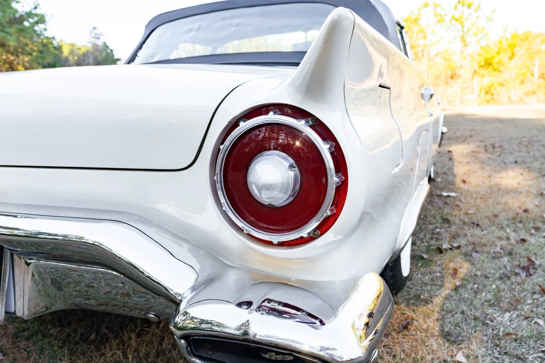 1957 Ford Thunderbird 1st Gen - Image 29 of 31