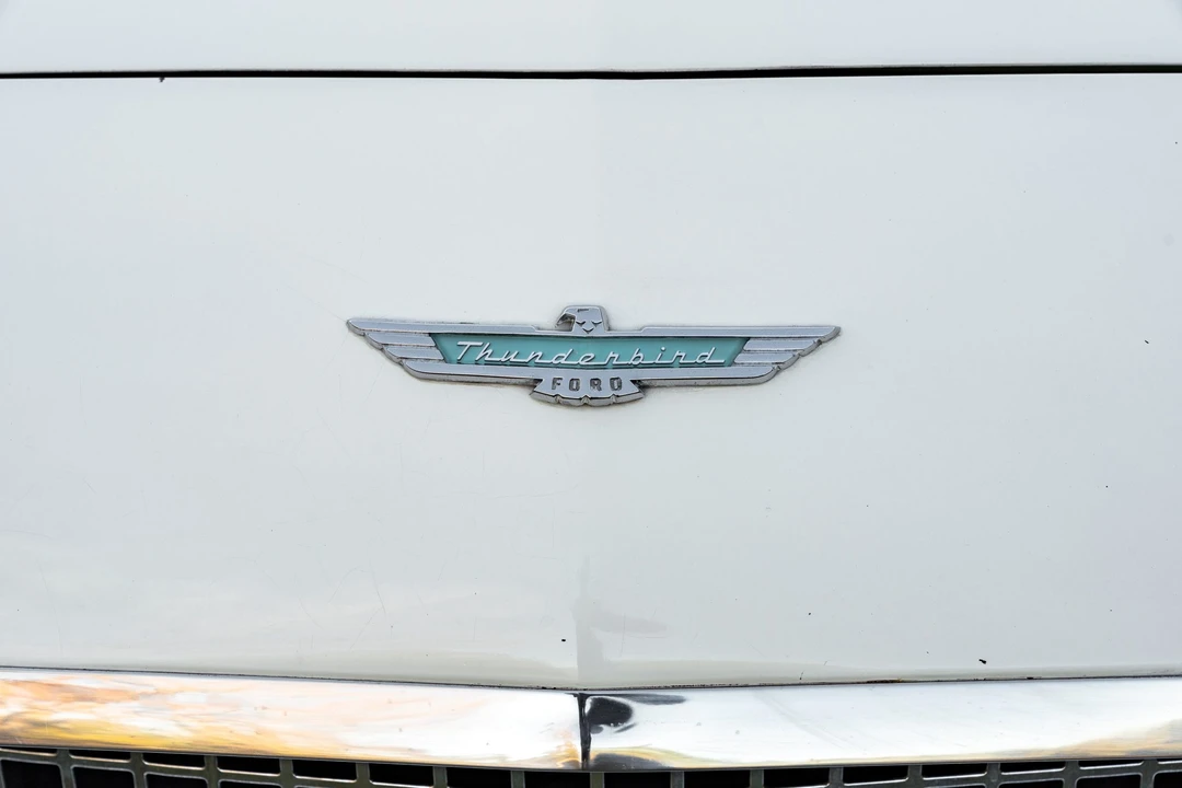 1957 Ford Thunderbird 1st Gen - Image 21 of 31