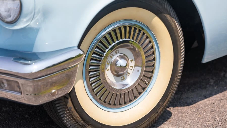 1957 Ford Thunderbird 1st Gen - Image 13 of 22