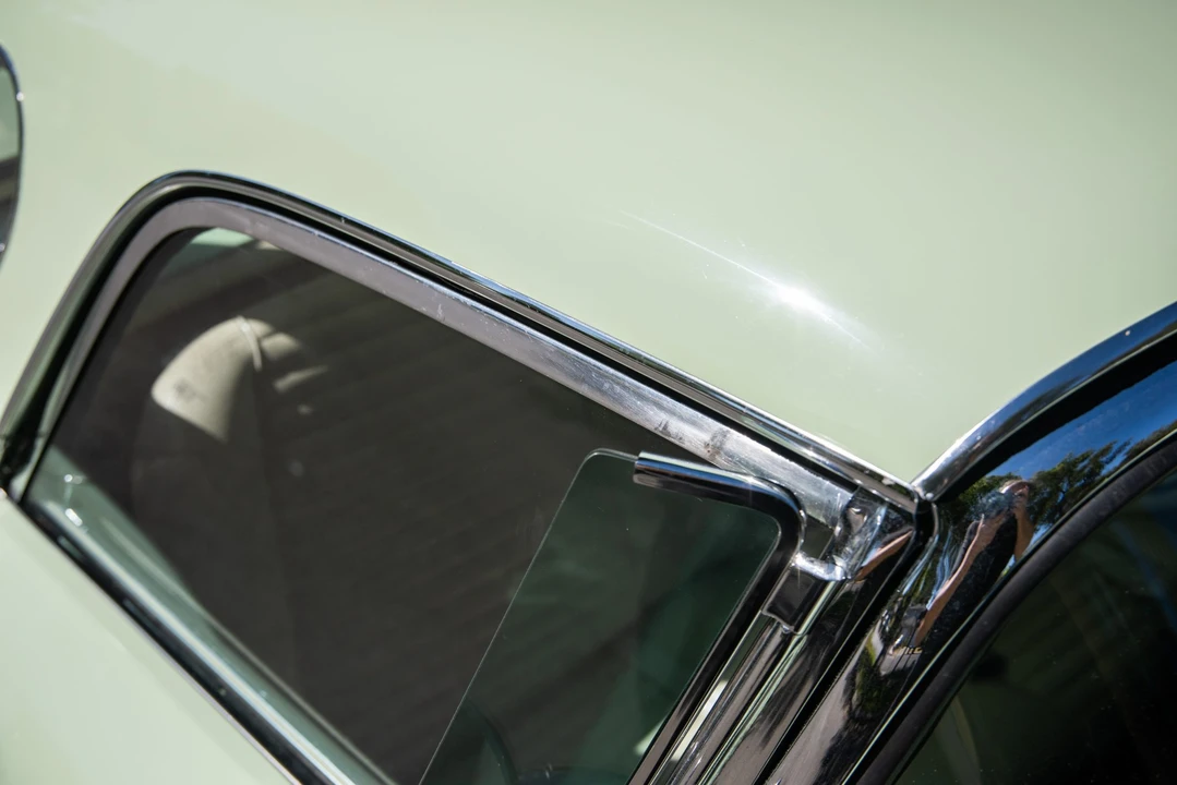 1957 Ford Thunderbird 1st Gen - Image 30 of 31