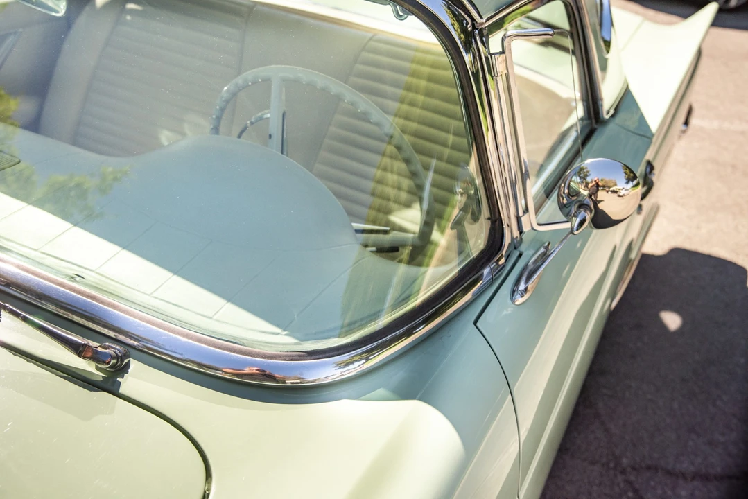 1957 Ford Thunderbird 1st Gen - Image 25 of 31