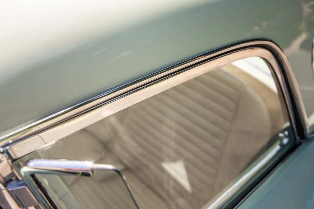 1957 Ford Thunderbird 1st Gen - Image 22 of 31