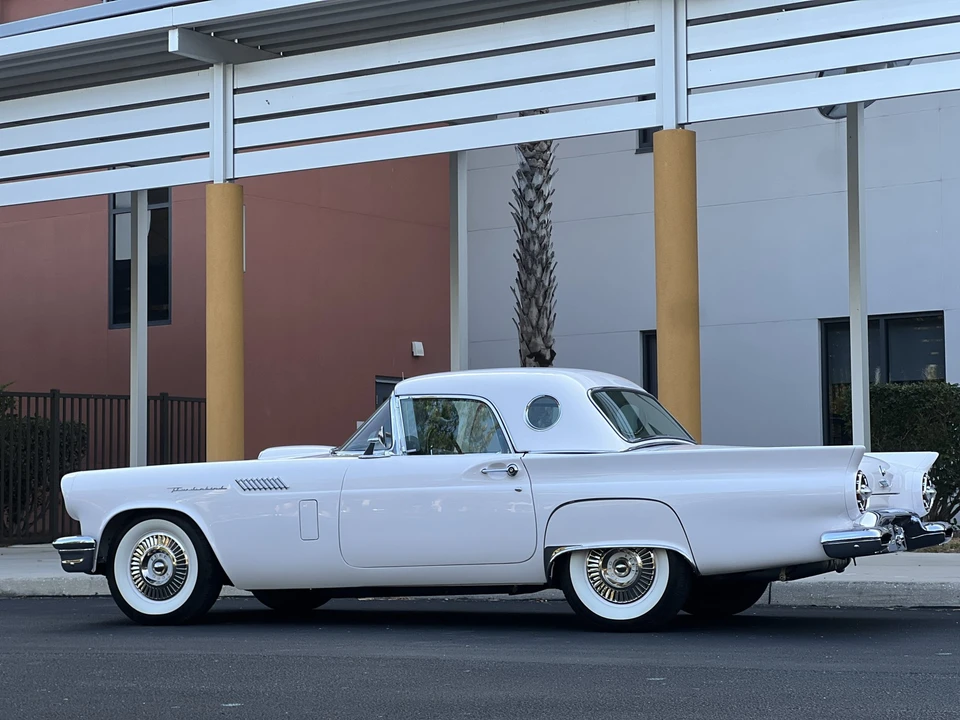 1957 Ford Thunderbird 1st Gen - Image 14 of 31
