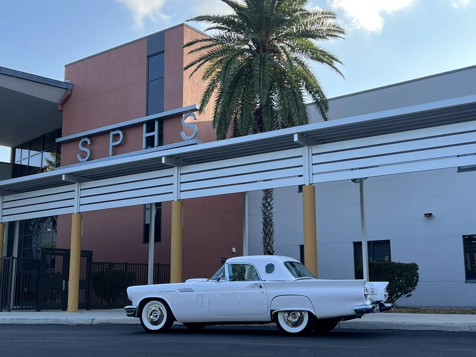 1957 Ford Thunderbird 1st Gen - Image 17 of 31