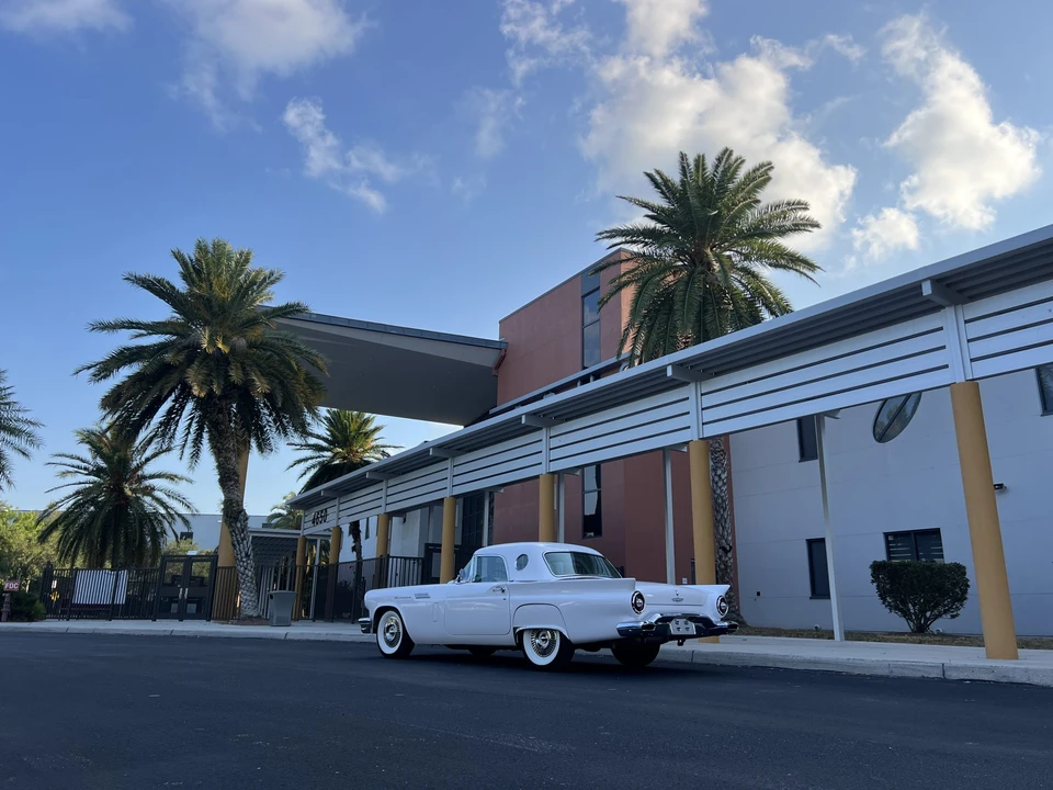 1957 Ford Thunderbird 1st Gen - Image 19 of 31