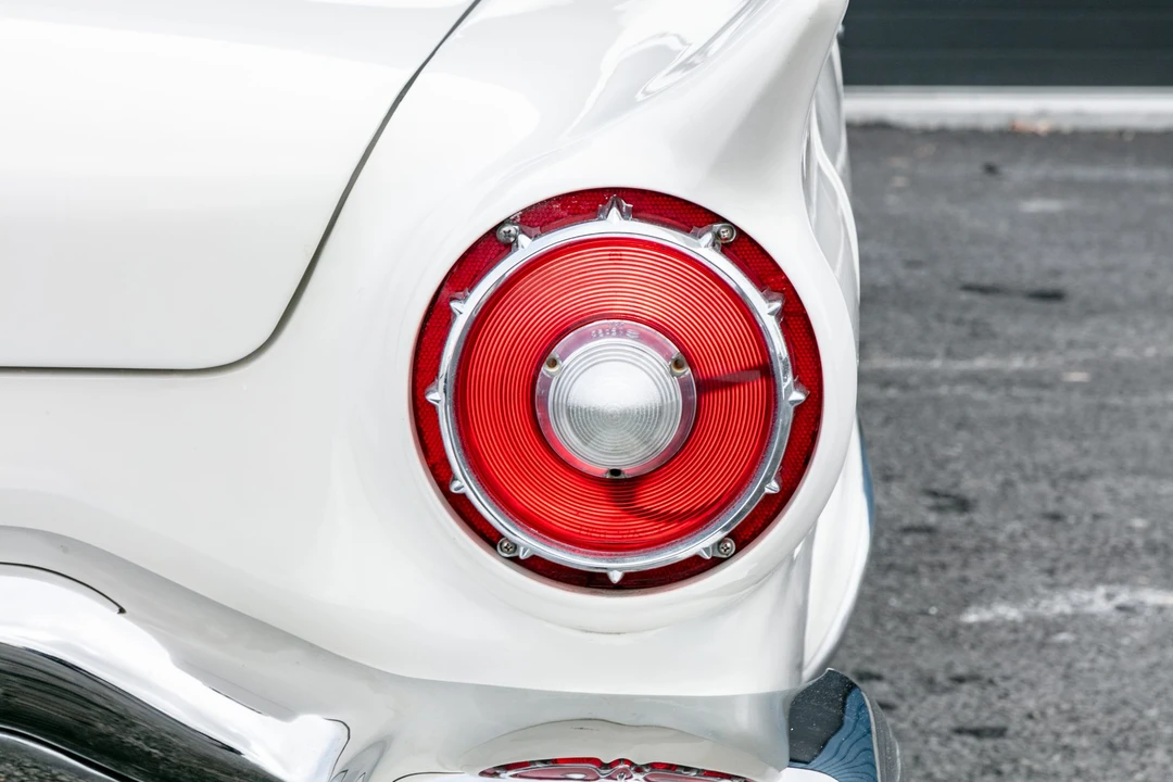 1957 Ford Thunderbird 1st Gen - Image 25 of 31
