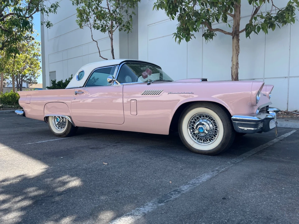1957 Ford Thunderbird 1st Gen - Image 23 of 31