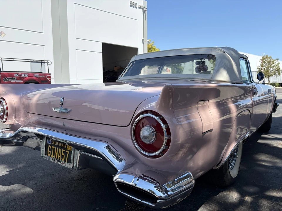 1957 Ford Thunderbird 1st Gen - Image 30 of 31