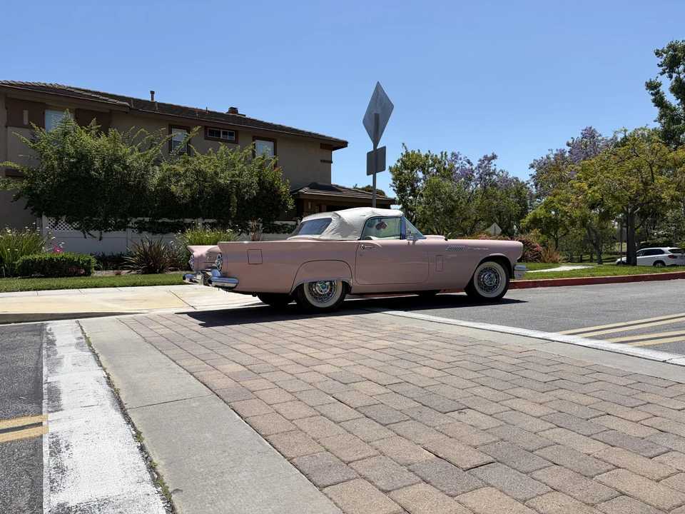 1957 Ford Thunderbird 1st Gen - Image 19 of 31