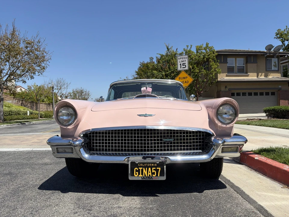 1957 Ford Thunderbird 1st Gen - Image 28 of 31