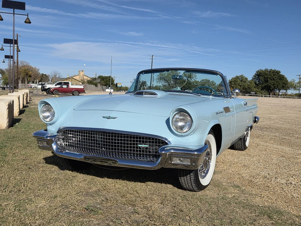 1957 Ford Thunderbird 1st Gen - Image 5 of 31