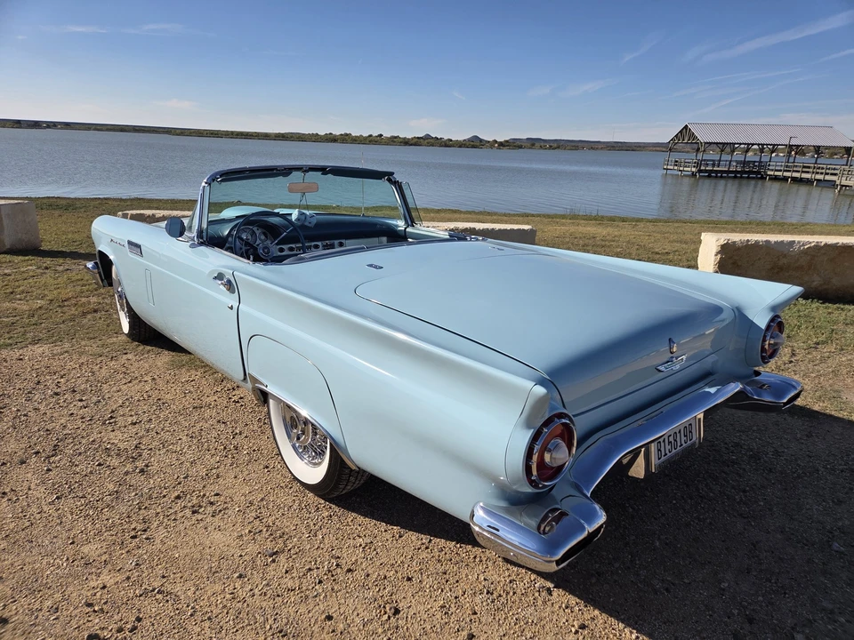 1957 Ford Thunderbird 1st Gen - Image 16 of 31