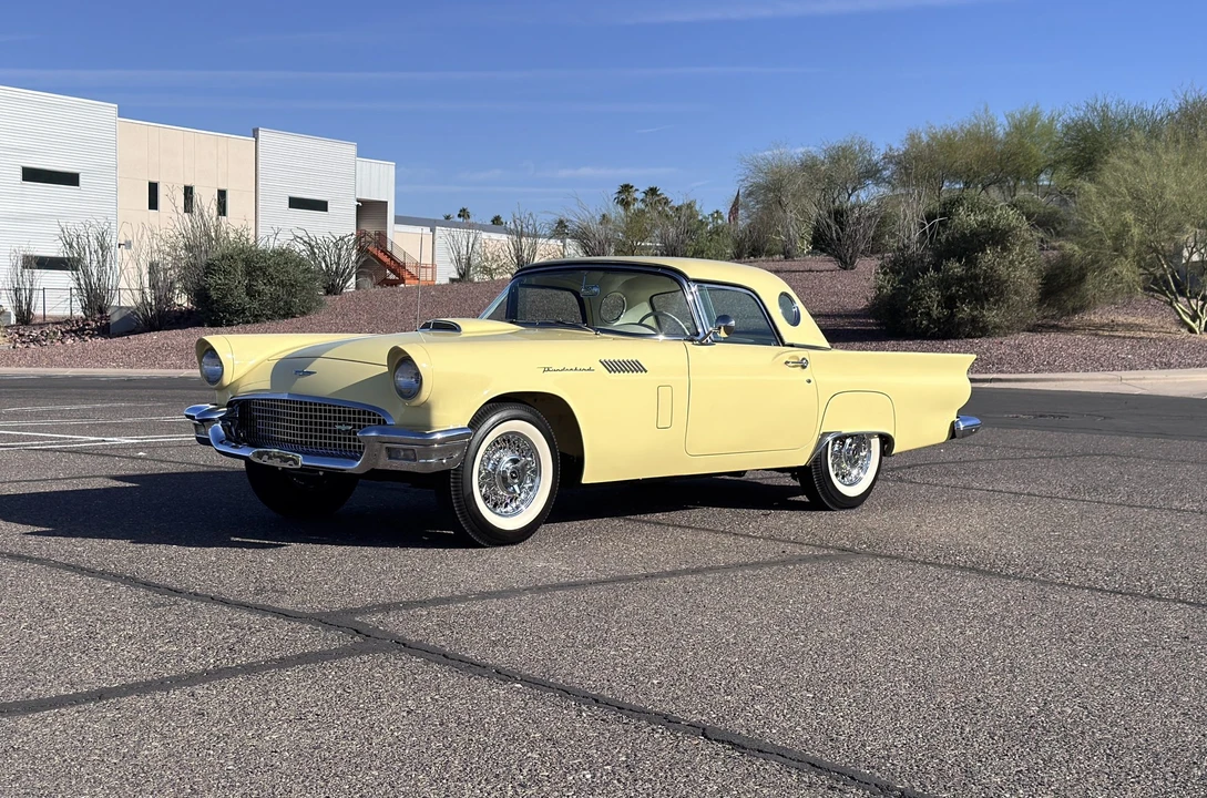 1957 Ford Thunderbird 1st Gen - Image 29 of 31