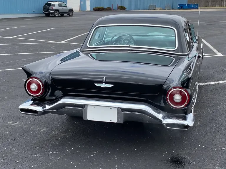 1957 Ford Thunderbird 1st Gen - Image 28 of 31