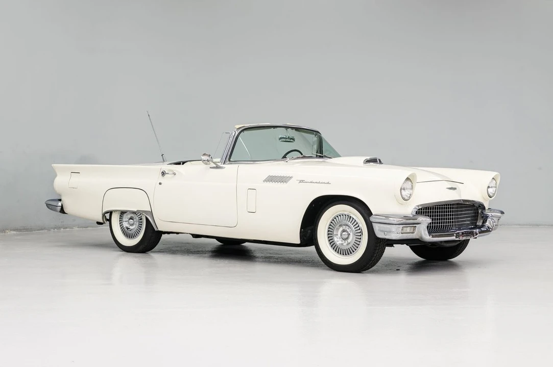 1957 Ford Thunderbird 1st Gen - Image 9 of 31