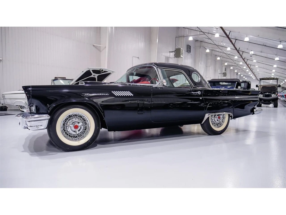 1957 Ford Thunderbird 1st Gen - Image 2 of 31