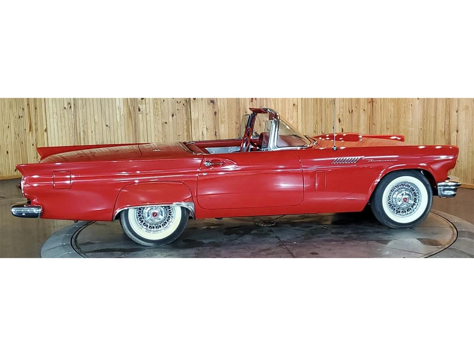 1957 Ford Thunderbird 1st Gen - Image 25 of 31