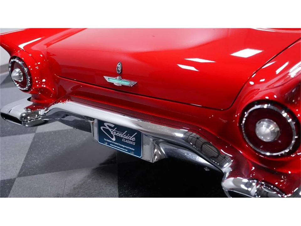 1957 Ford Thunderbird 1st Gen - Image 22 of 31