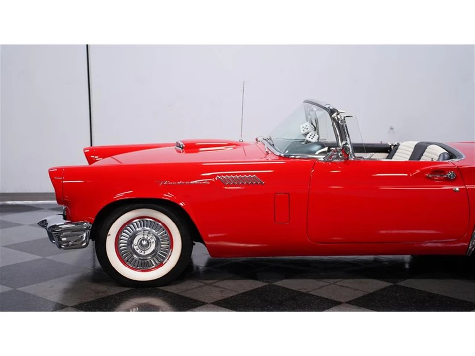 1957 Ford Thunderbird 1st Gen - Image 20 of 31