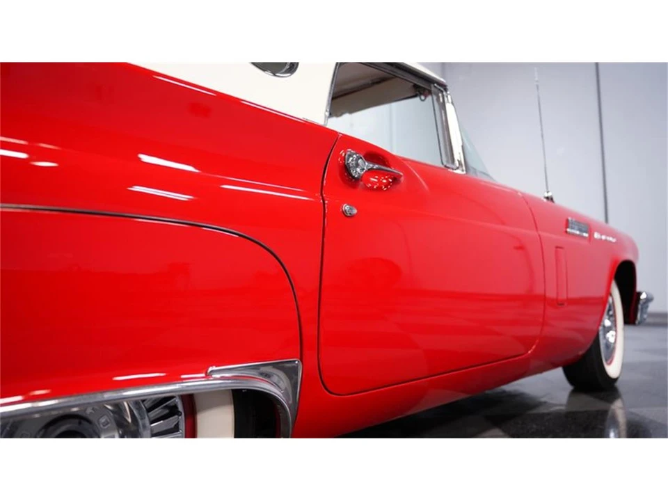 1957 Ford Thunderbird 1st Gen - Image 23 of 31