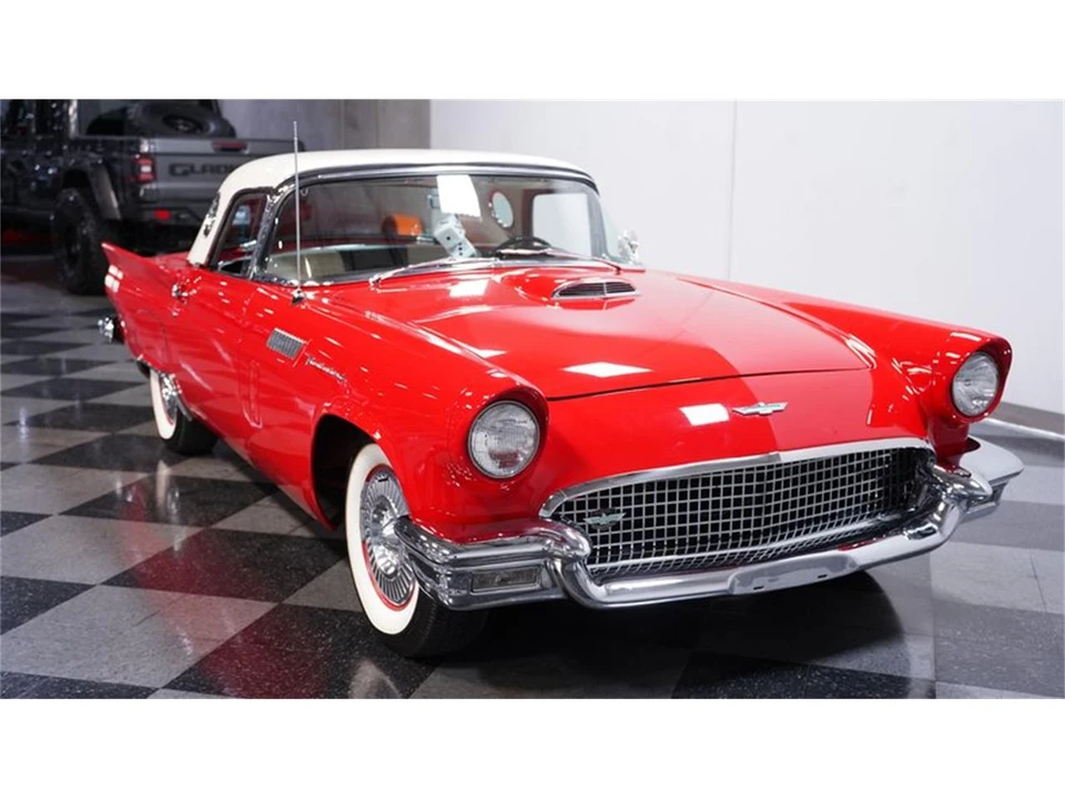 1957 Ford Thunderbird 1st Gen - Image 15 of 31