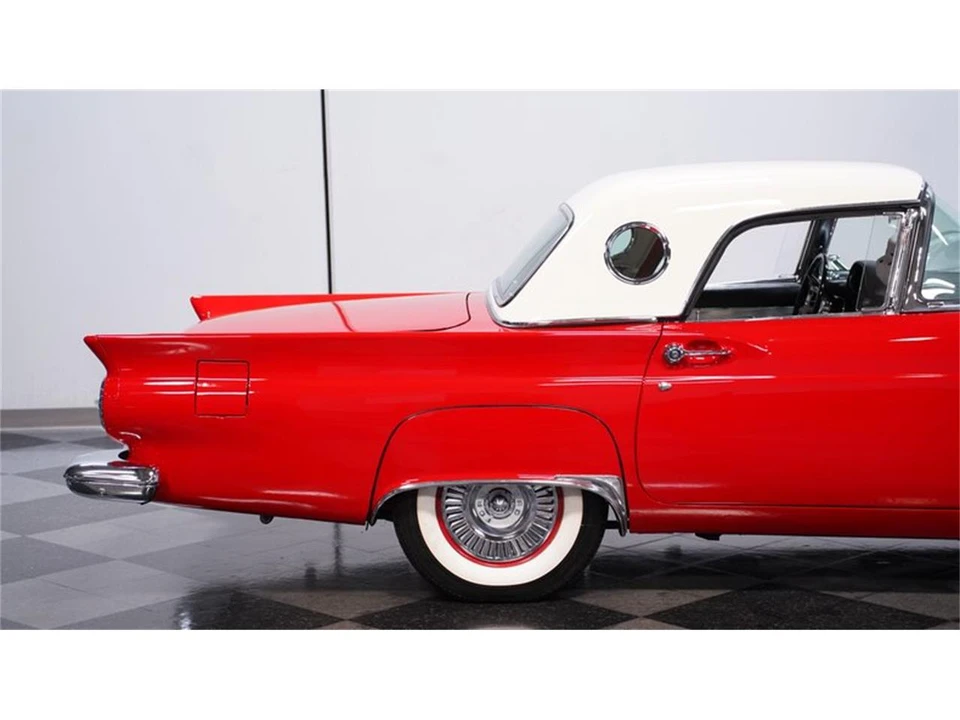 1957 Ford Thunderbird 1st Gen - Image 24 of 31