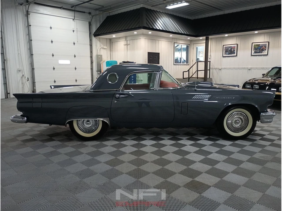 1957 Ford Thunderbird 1st Gen - Image 13 of 31