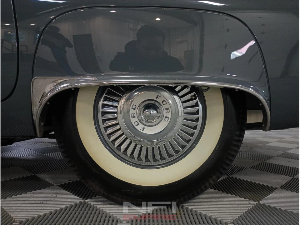1957 Ford Thunderbird 1st Gen - Image 30 of 31