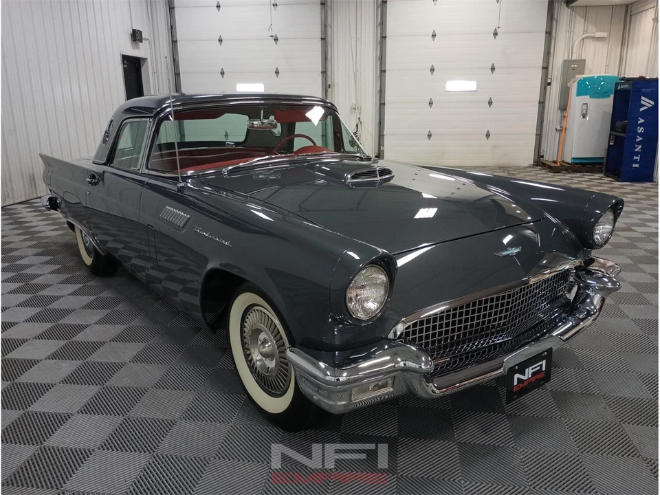 1957 Ford Thunderbird 1st Gen - Image 10 of 31