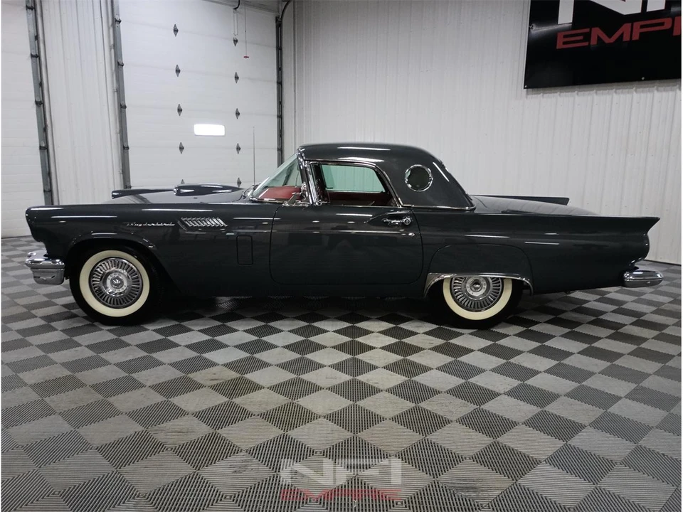 1957 Ford Thunderbird 1st Gen - Image 4 of 31