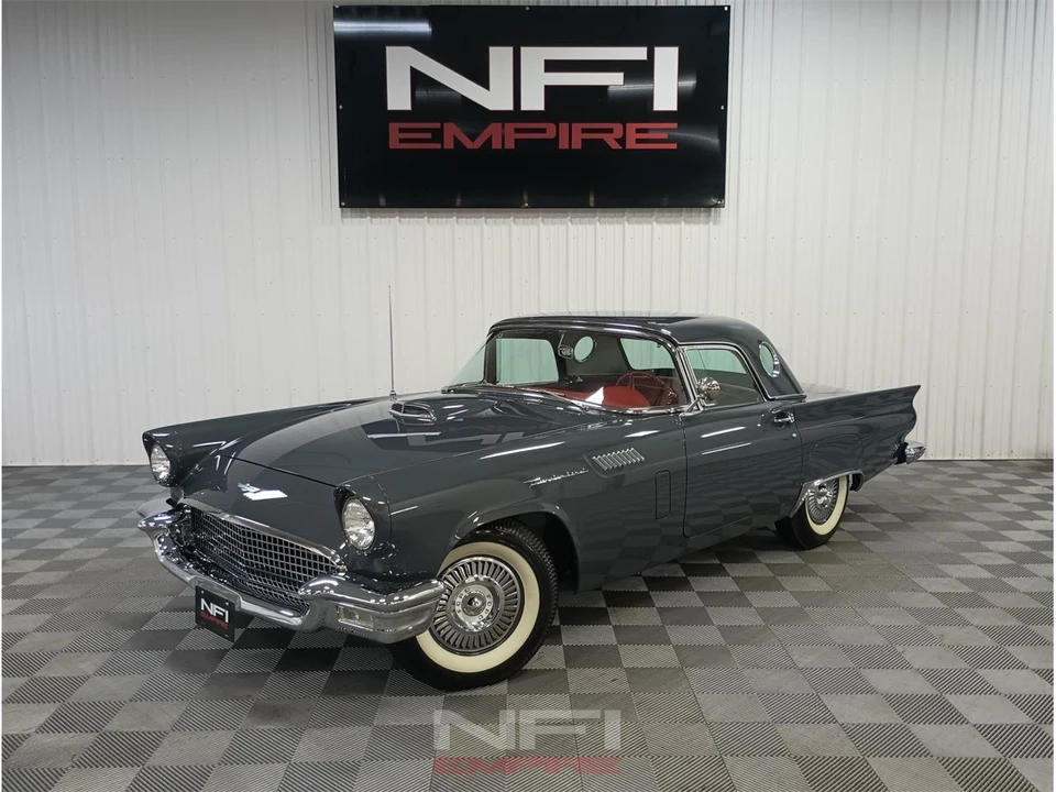 1957 Ford Thunderbird 1st Gen - Image 2 of 31