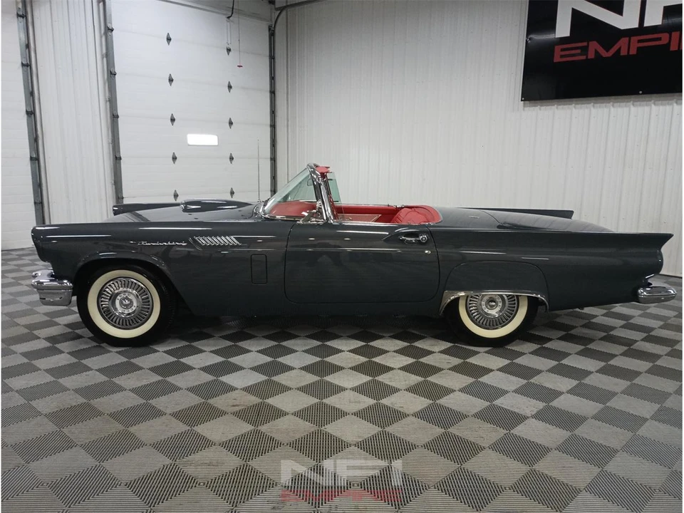 1957 Ford Thunderbird 1st Gen - Image 3 of 31
