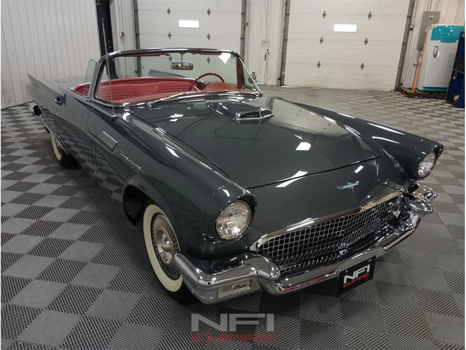 1957 Ford Thunderbird 1st Gen - Image 9 of 31