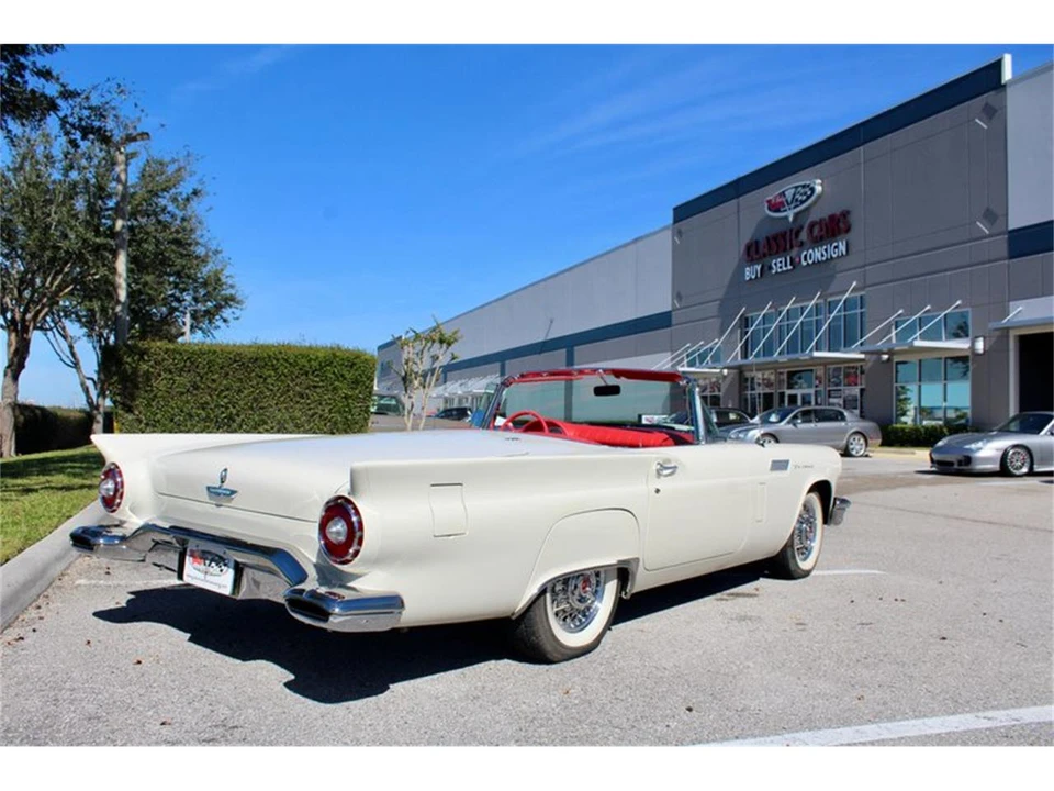 1957 Ford Thunderbird 1st Gen - Image 17 of 31