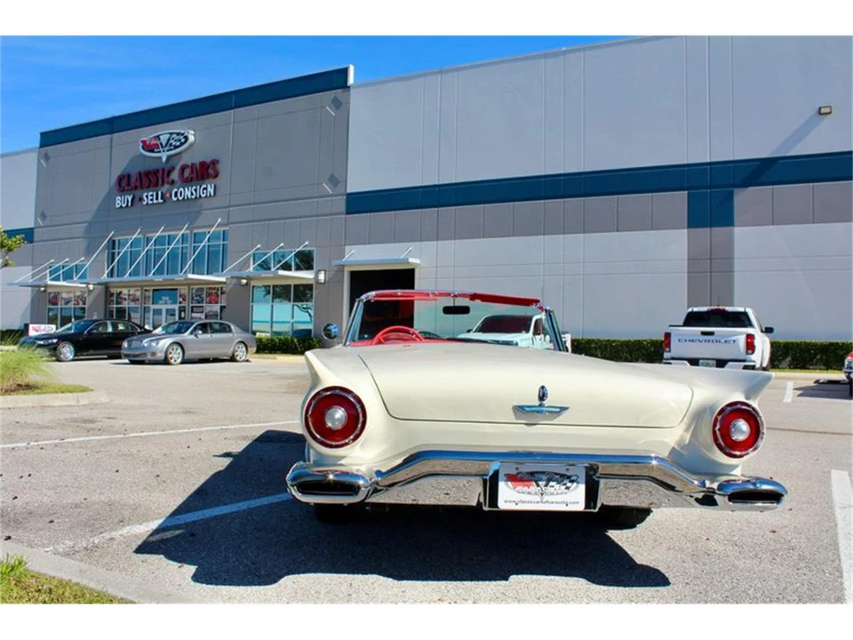 1957 Ford Thunderbird 1st Gen - Image 13 of 31